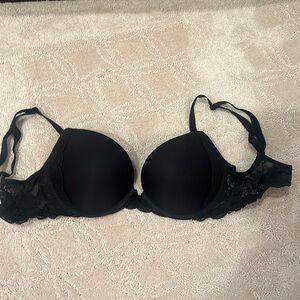 COPY - VS black lace push up bra